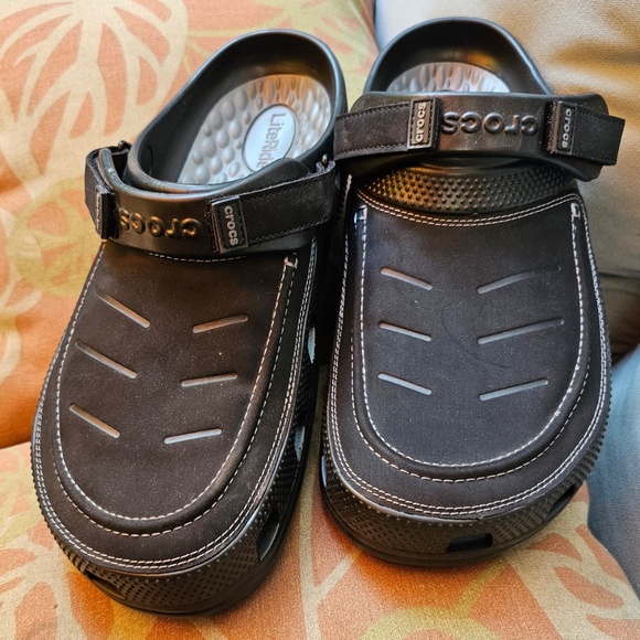 Yukon Vista Literide CROCS, EUC - Picture 6 of 11